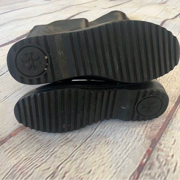 Tory Burch Rubber & Leather Tall Logo Boots Sz 6M *damaged zipper* - Picture 4 of 9